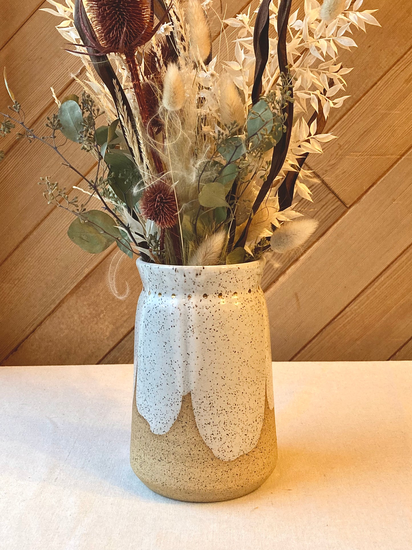 Scallop Rustic Vase with Gold